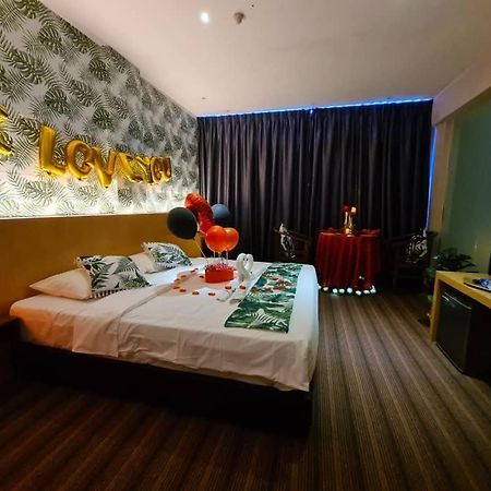 Grandeur Hotel And Spa Malacca Esterno foto