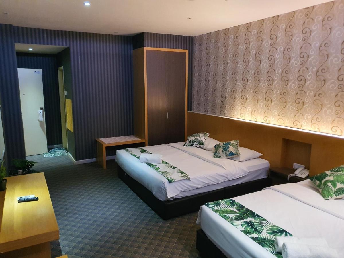 Grandeur Hotel And Spa Malacca Esterno foto