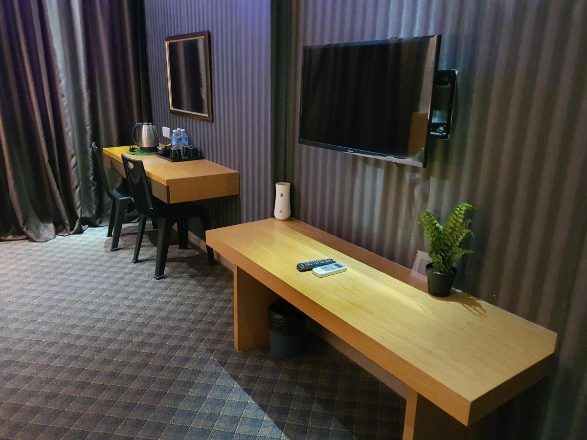 Grandeur Hotel And Spa Malacca Esterno foto