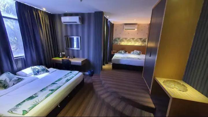 Grandeur Hotel And Spa Malacca Esterno foto
