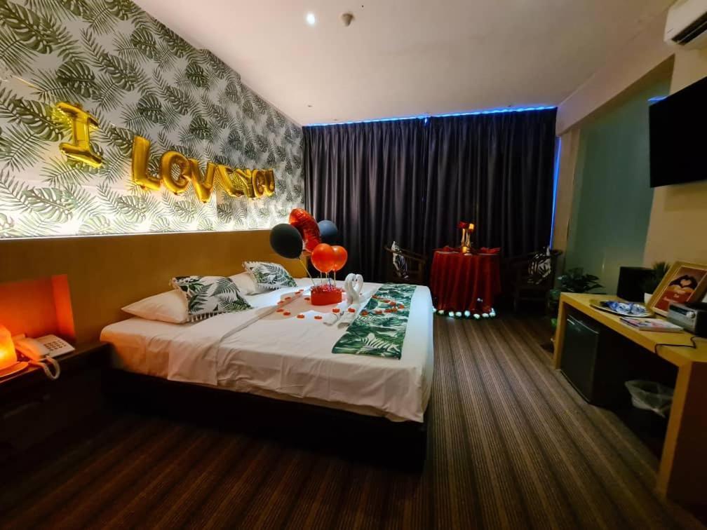 Grandeur Hotel And Spa Malacca Esterno foto